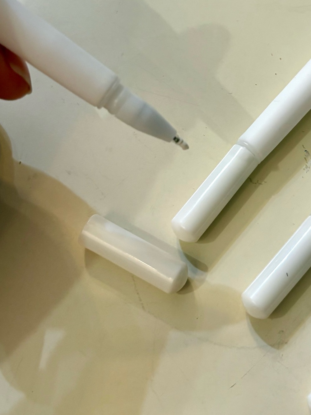 LOW START -Set of 5 New Pens, black ink packed individually - Picture 3 of 5